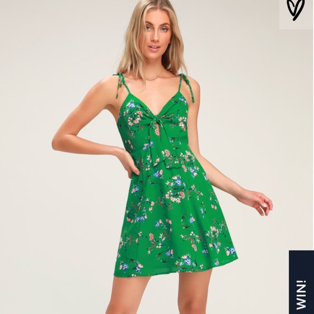 NWT Lulus Green Floral Tie-Strap Skater Dress